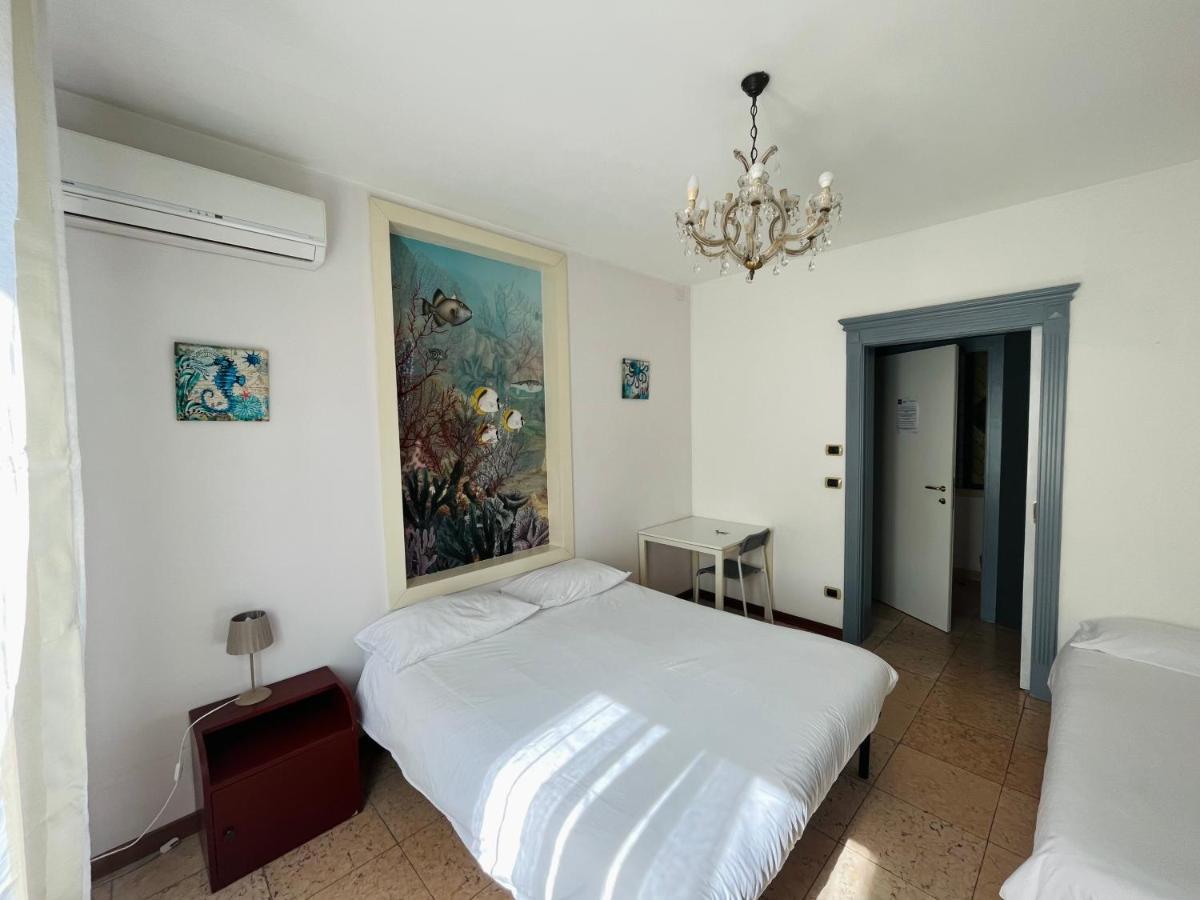 Viale Manzoni Hotel Sassuolo Exterior foto